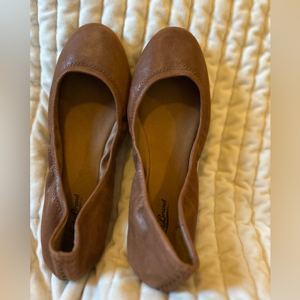 Lucky Brand leather ballet flats. Like new. Size 10